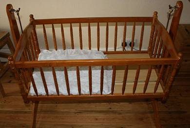 How About Old Cribs? Is It Really Safe?