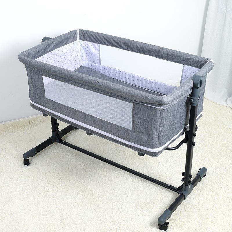 Baby Bassinet With Adjustable Height