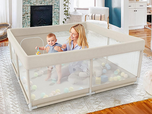 Wooden Crib vs. Playpen: Which is Better?